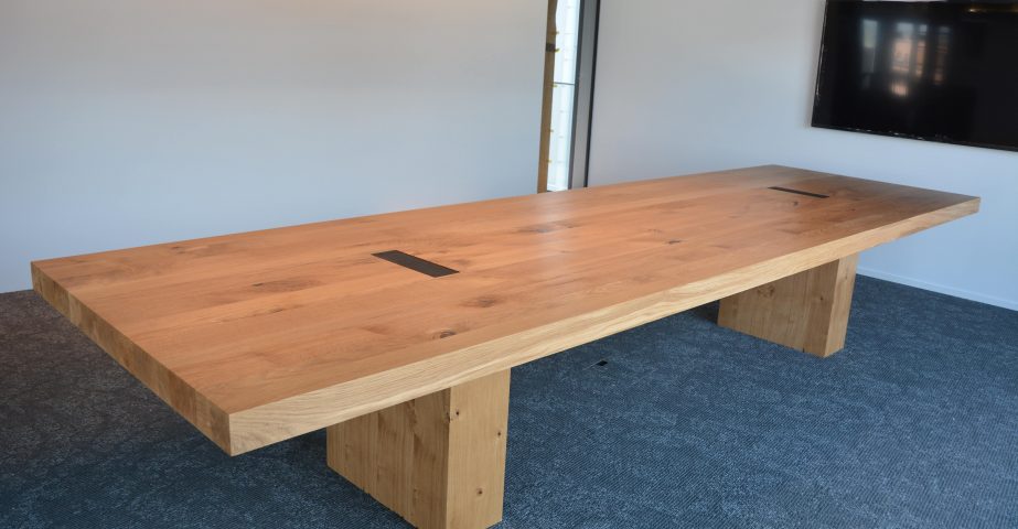 Massivholztische Und Eckbaenke004