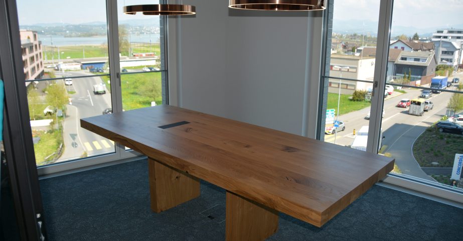 Massivholztische Und Eckbaenke005