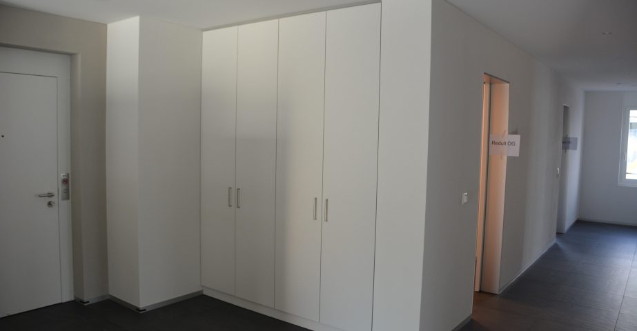 Schraenke008